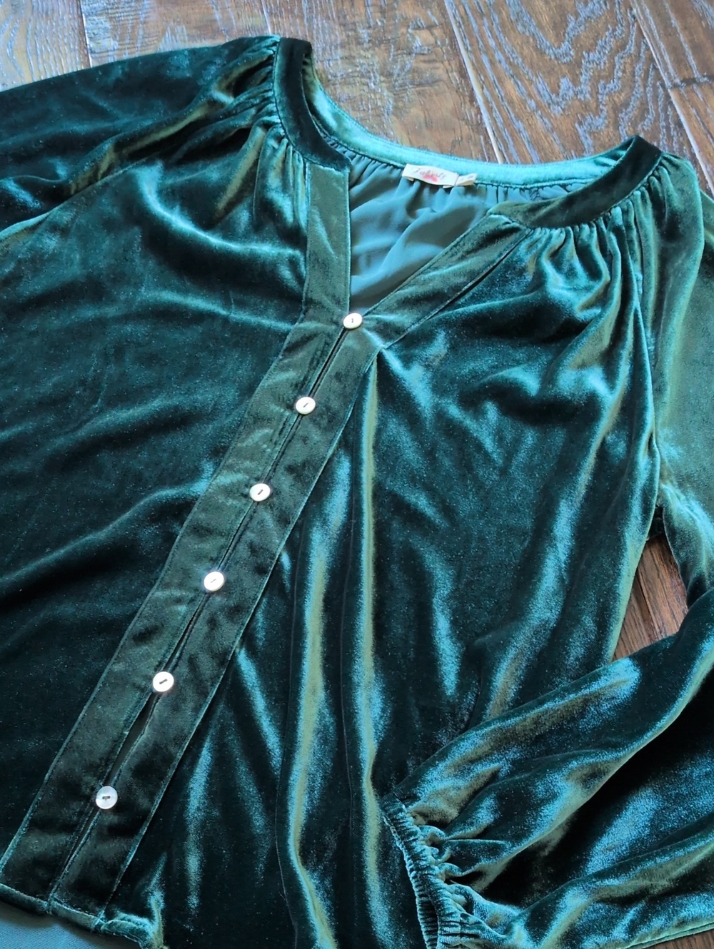 FAHERTY I Emerald Green Gloss Silk Blend Velvet Button-Front Naomi Blouse Top, S